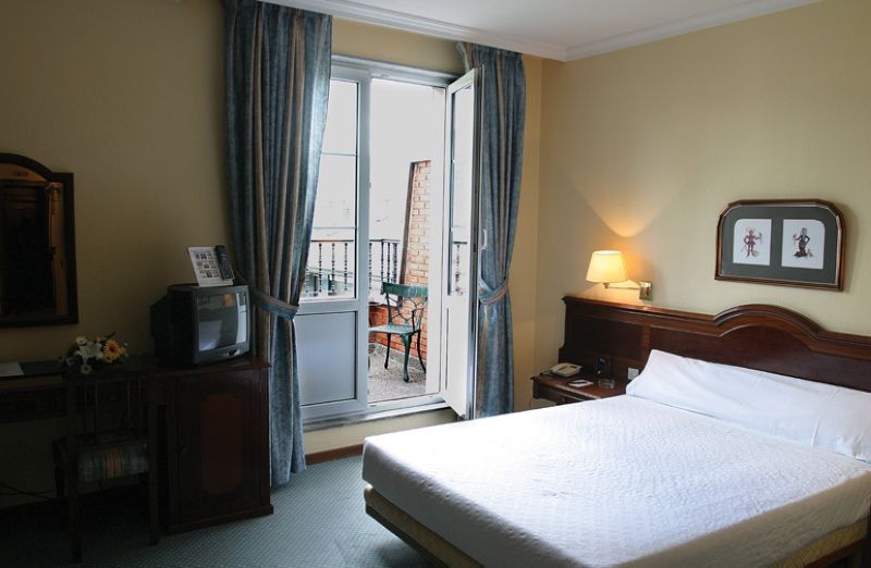 Gran Hotel Espana Oviedo Oda fotoğraf
